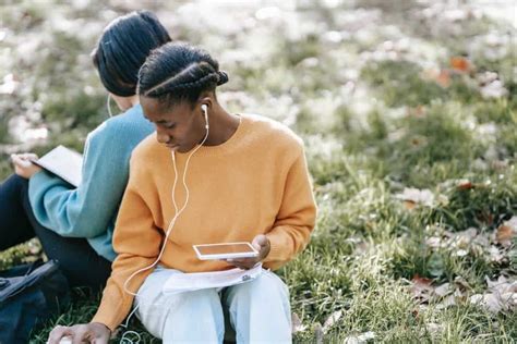 How to Grow Podcast Listeners: 16 Strategies to .